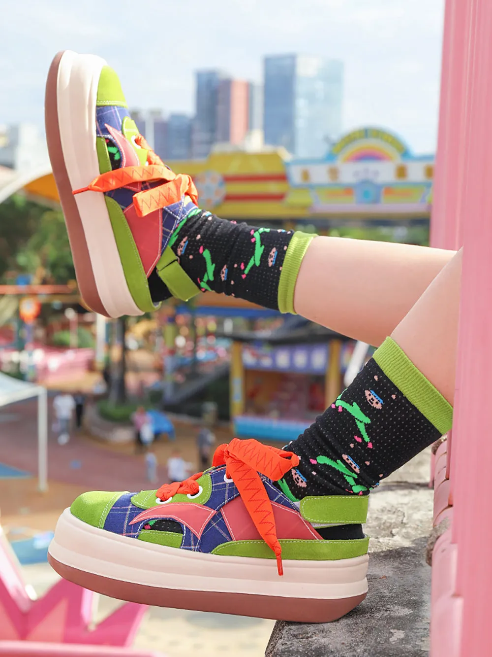 Color-Blocked Round-Toe Casual Shoes