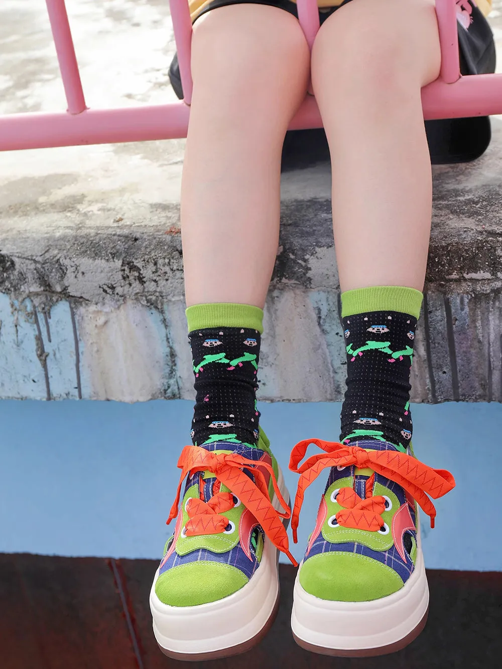 Color-Blocked Round-Toe Casual Shoes