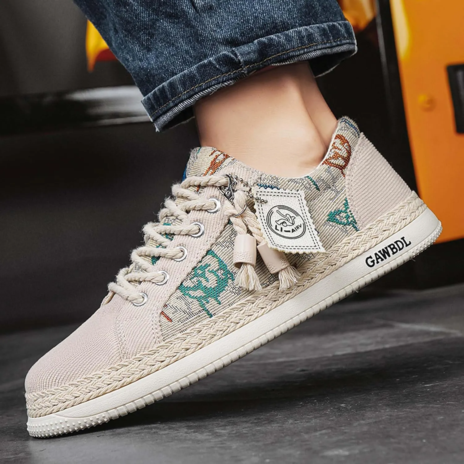 Men's Casual Sneakers Fashion Lace-up Canvas Casual Shoes Comfortable Lightweight Slip On Shoes Outdoor Breathable Non-Slip Walking Shoes Casual Loafers