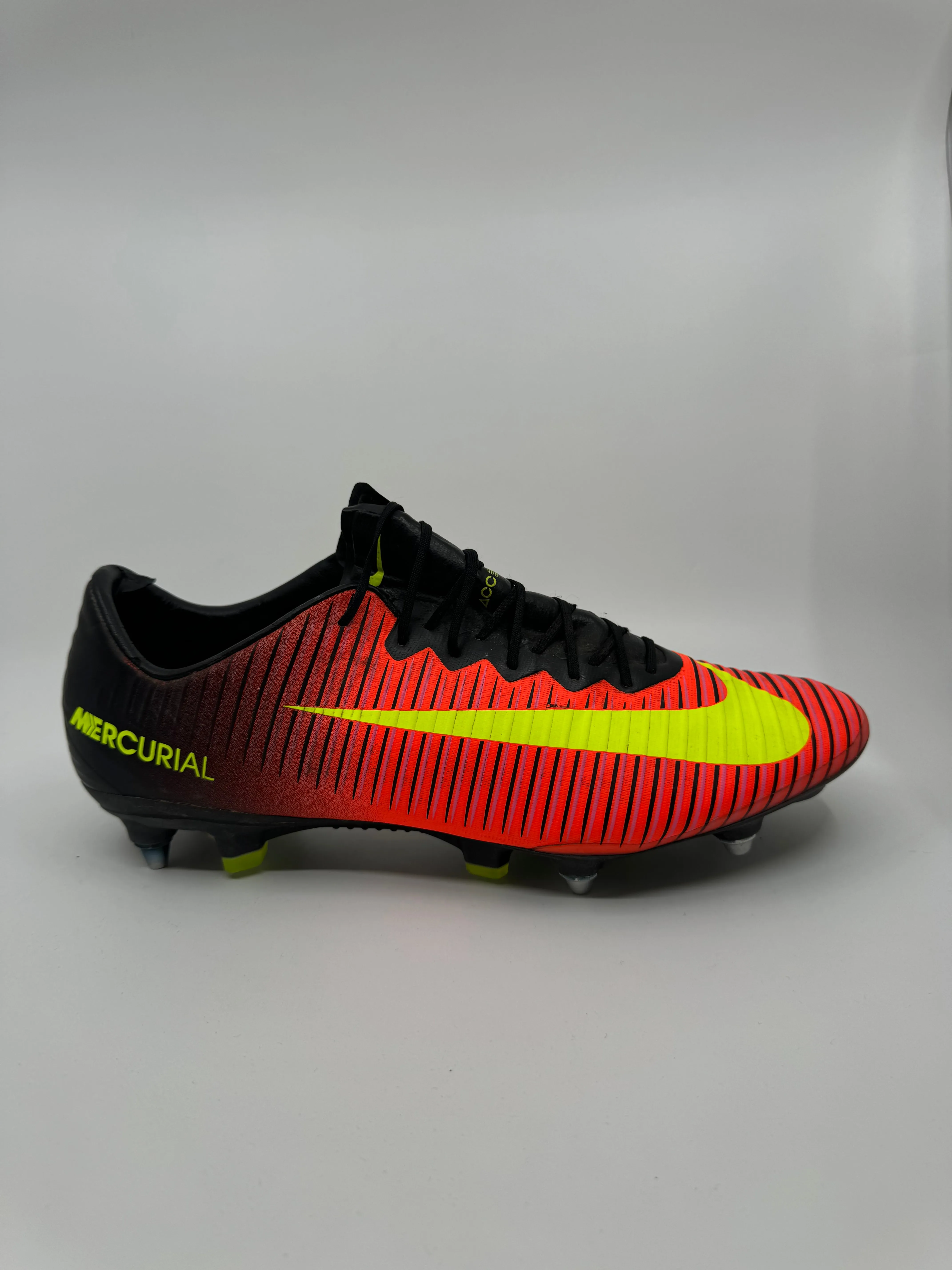 Nike Mercurial Vapor XI - Size 46